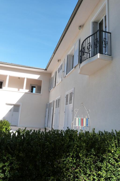 La Maison De Roussille Bed & Breakfast Francheville  Exterior photo